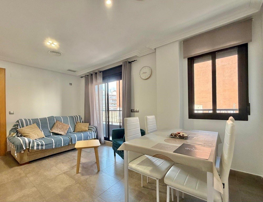 Flat in Torrevieja — image 3